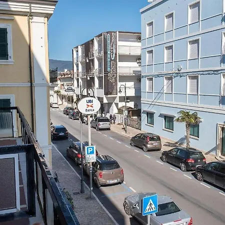 Appartamento Monolocale Fronte Mare A - M031 Marcelli