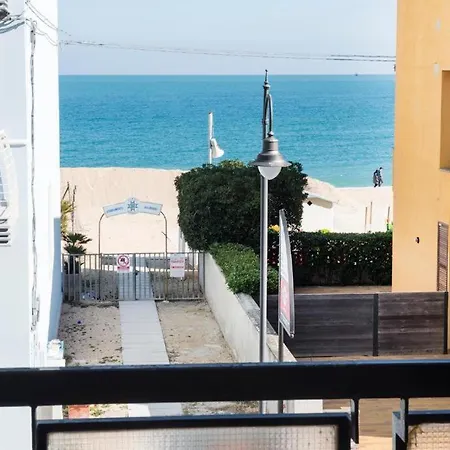 Apartment Monolocale Fronte Mare A - M031